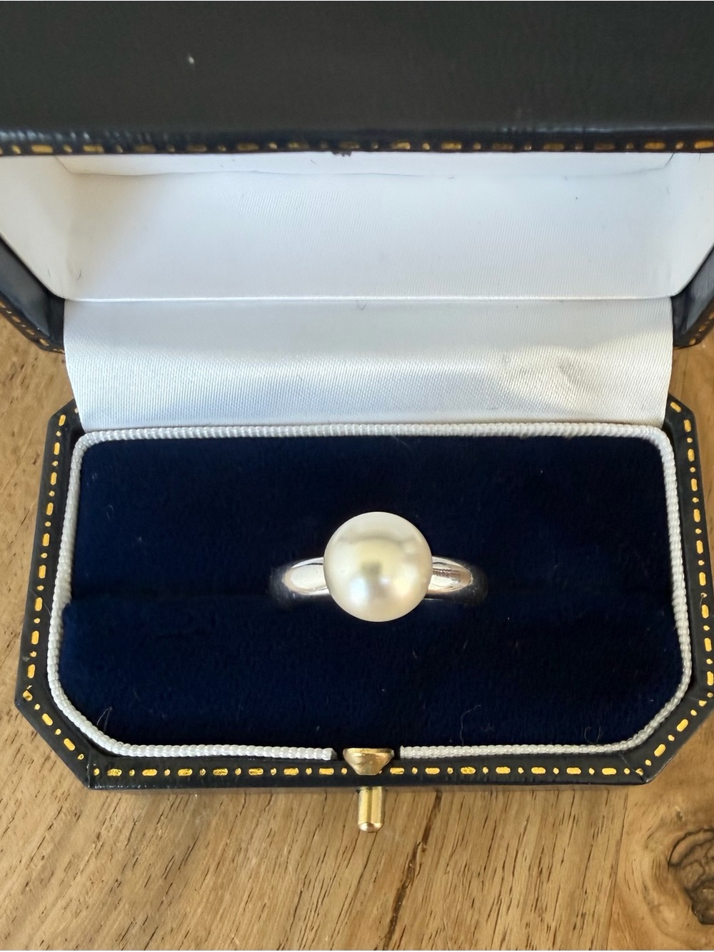 Elegant Pearl Solitaire Ring in White on Silver Band